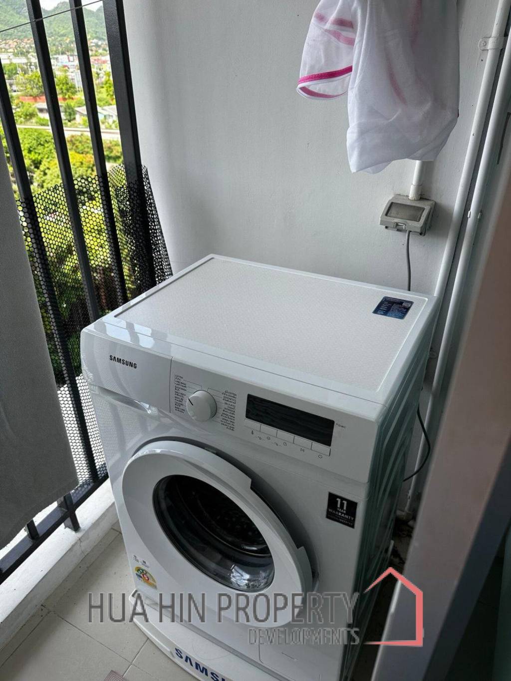 BAAN KOO KIANG : 1-Bedroom | Prime Spot | Near Beach and Bluport
