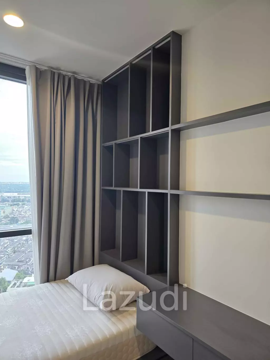 2  Beds 2 Baths 50 SQ.M OKA HAUS Sukhumvit 36
