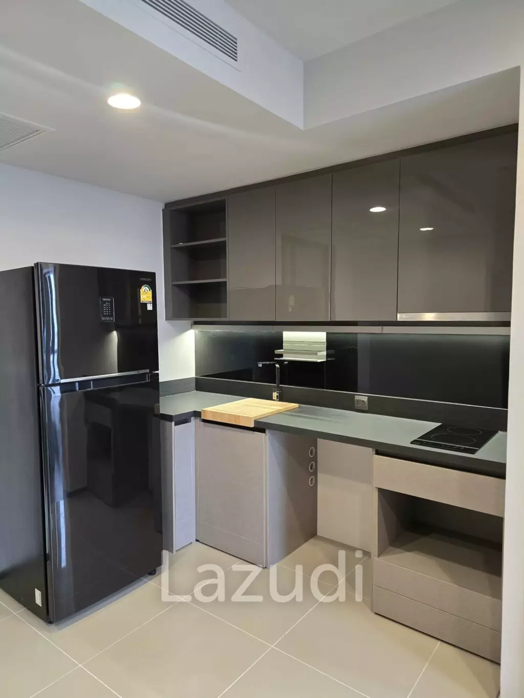 2  Beds 2 Baths 50 SQ.M OKA HAUS Sukhumvit 36