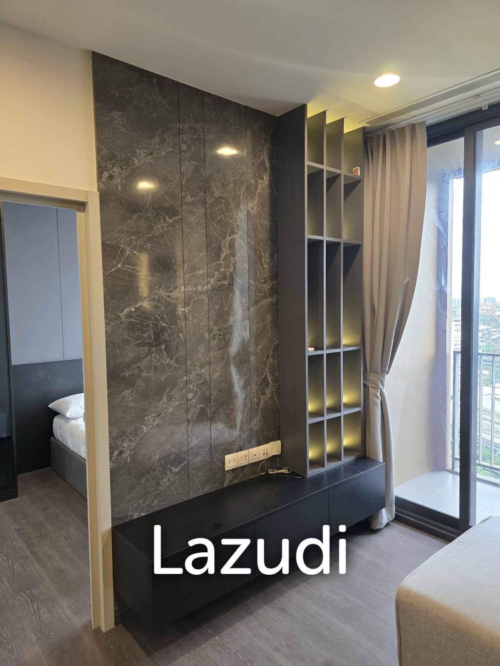 2  Beds 2 Baths 50 SQ.M OKA HAUS Sukhumvit 36