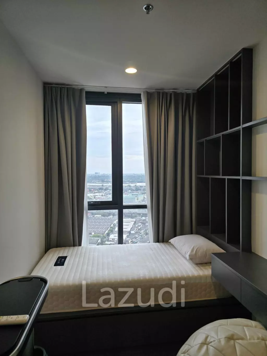 2  Beds 2 Baths 50 SQ.M OKA HAUS Sukhumvit 36