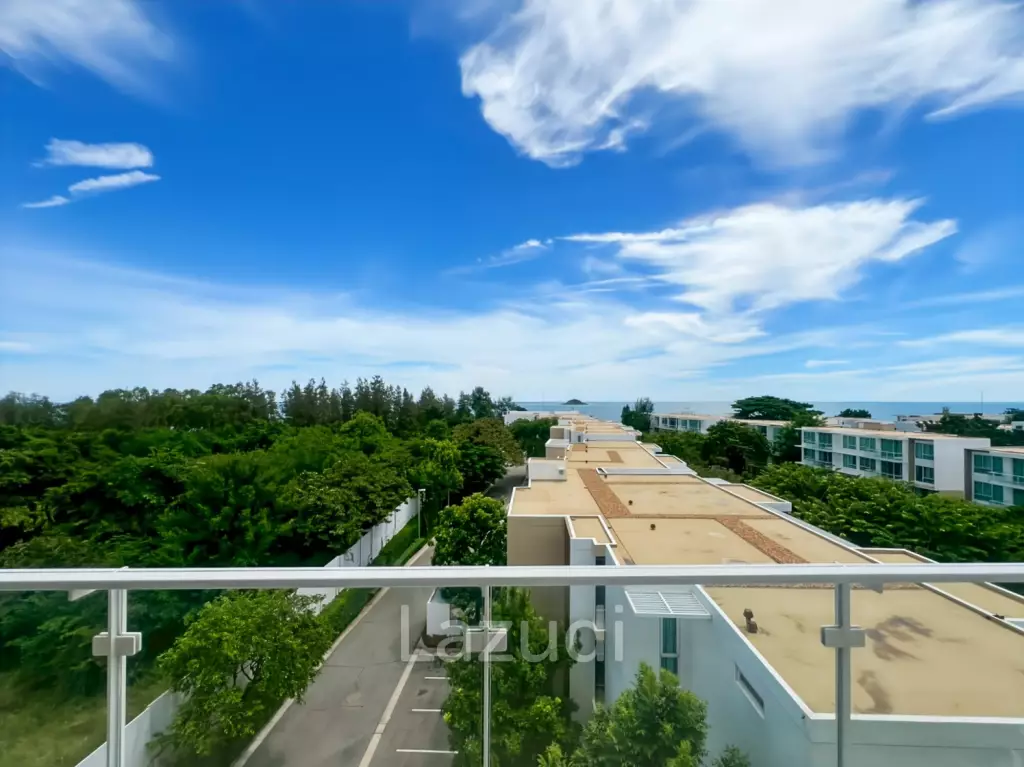 Panoramic Seaview 2-Bedroom Condo in Wan Vayla Hua Hin