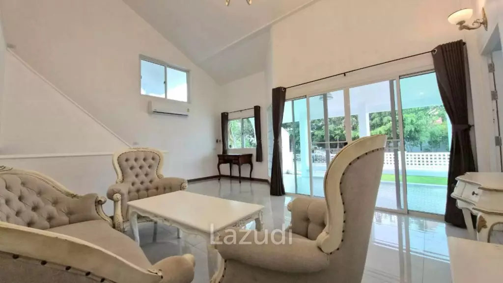 3 Beds 4 Baths 220 SQ.M. Jomtien Beach Paradise