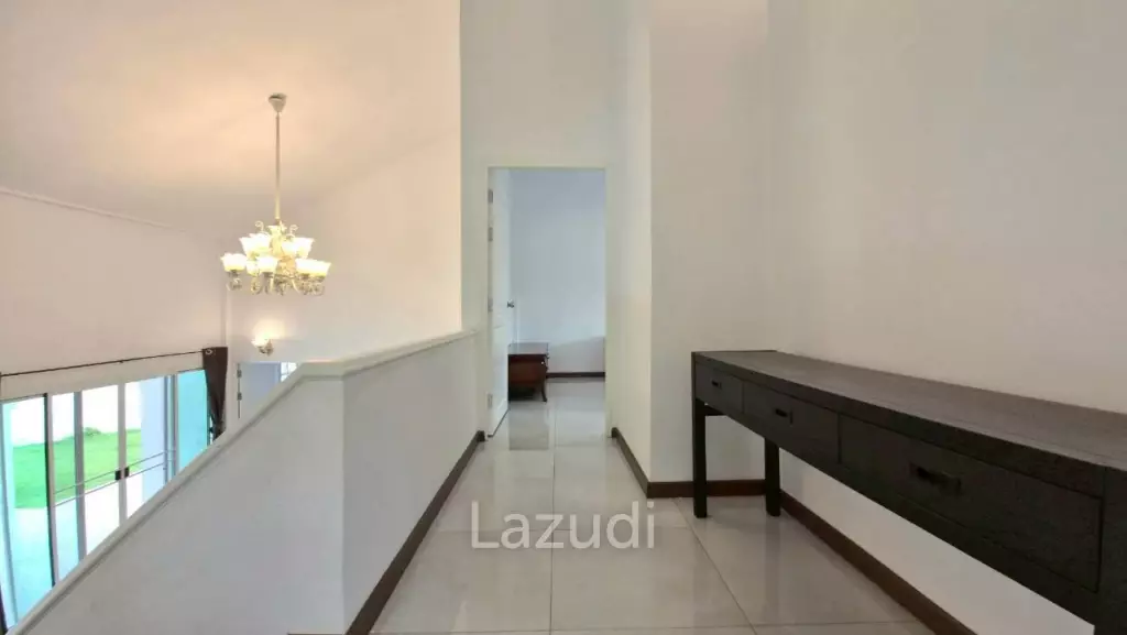 3 Beds 4 Baths 220 SQ.M. Jomtien Beach Paradise