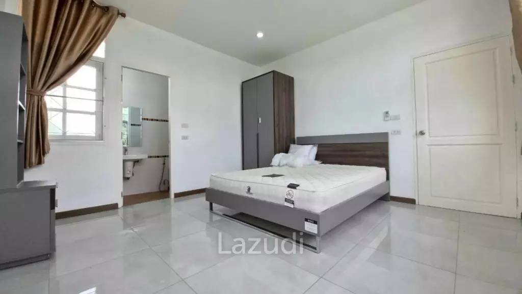 3 Beds 4 Baths 220 SQ.M. Jomtien Beach Paradise