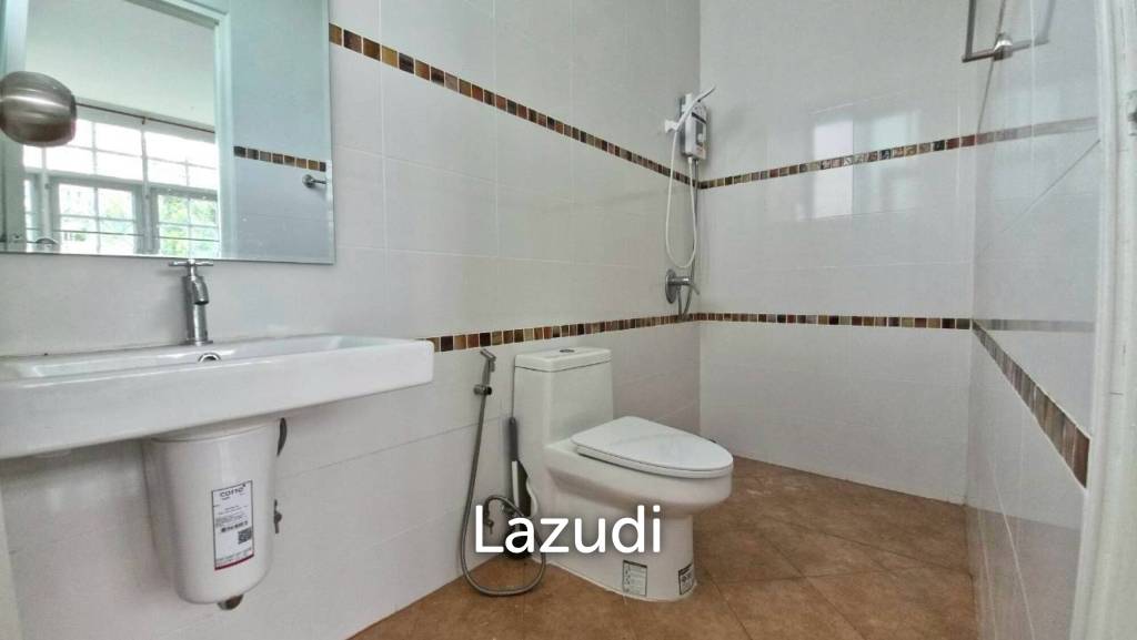 3 Beds 4 Baths 220 SQ.M. Jomtien Beach Paradise