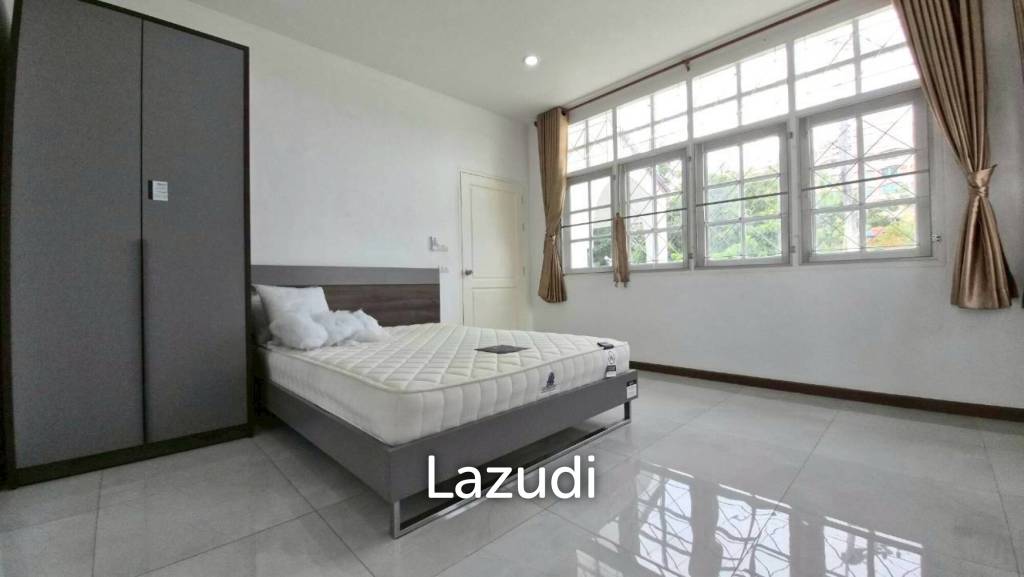 3 Beds 4 Baths 220 SQ.M. Jomtien Beach Paradise