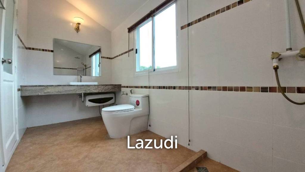 3 Beds 4 Baths 220 SQ.M. Jomtien Beach Paradise