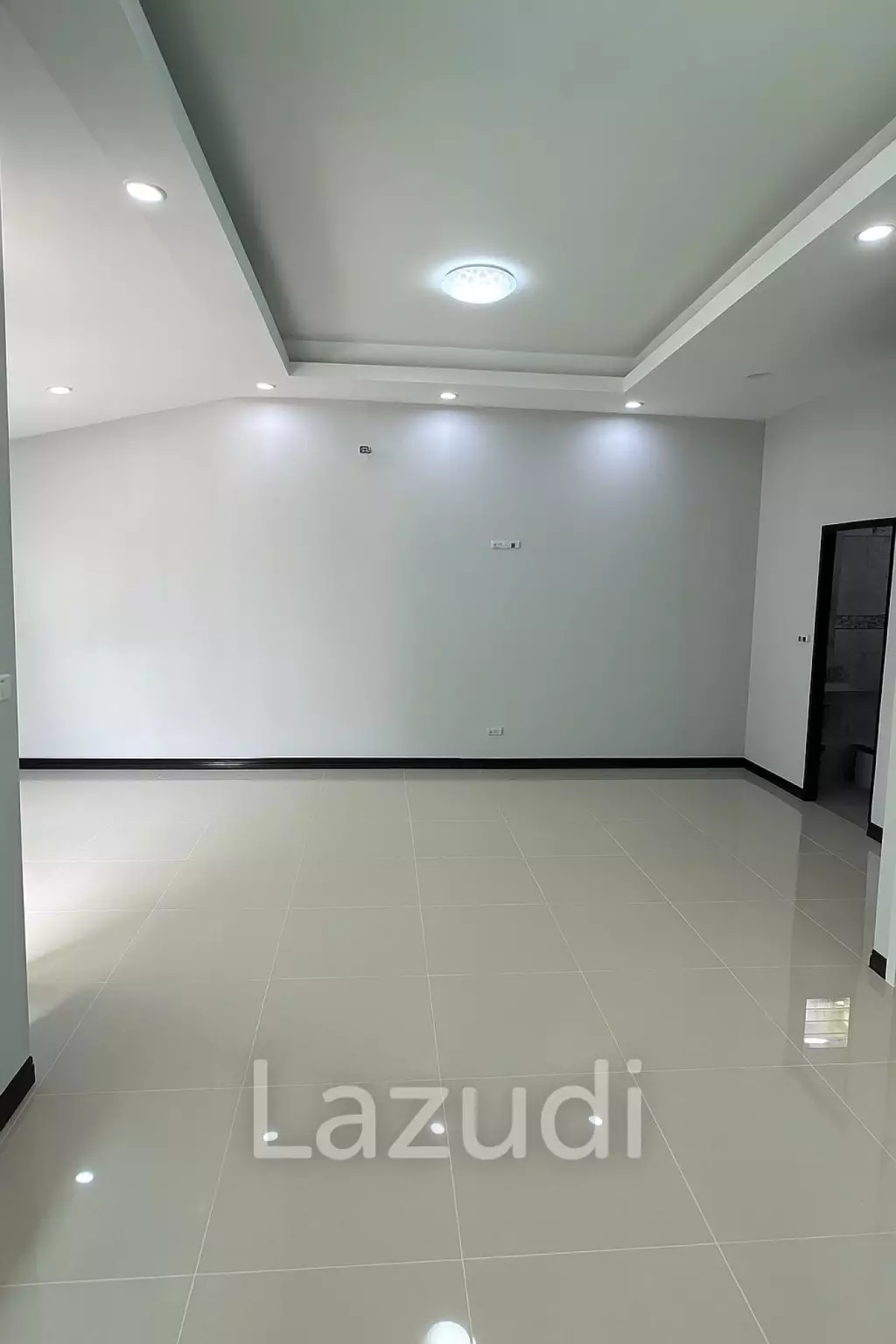 6 Bed Detached House 260 SQ.M Park View Villa