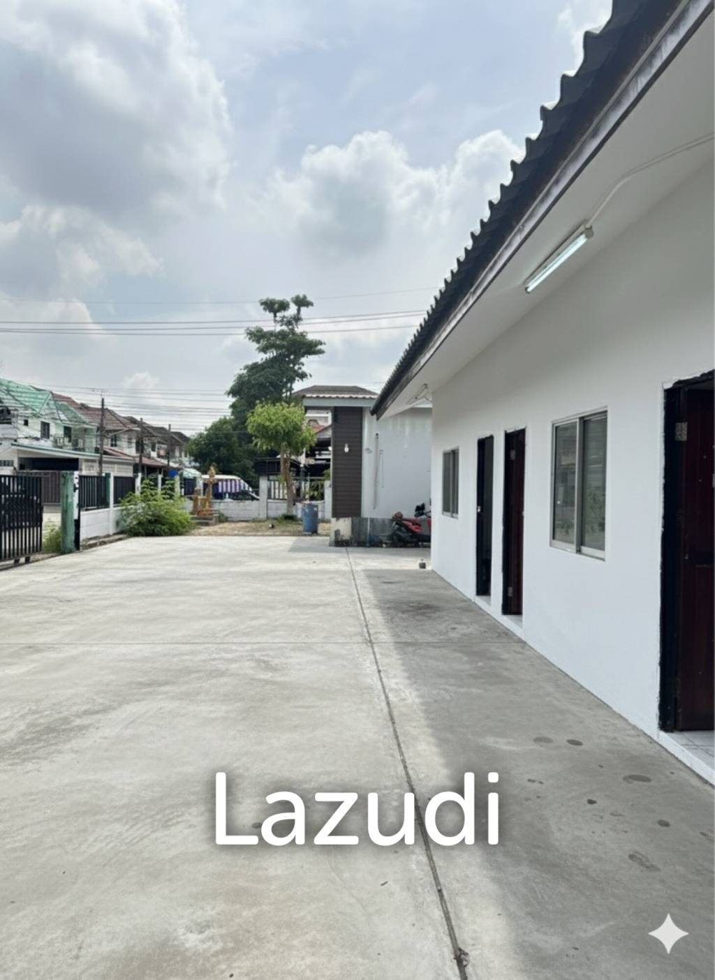 6 Bed Detached House 260 SQ.M Park View Villa