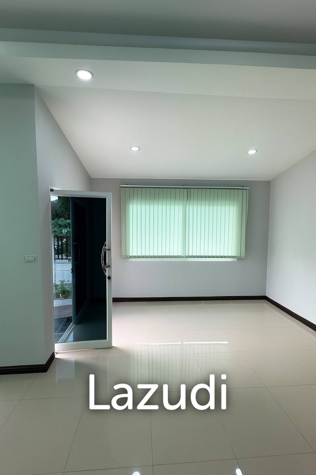 6 Bed Detached House 260 SQ.M Park View Villa