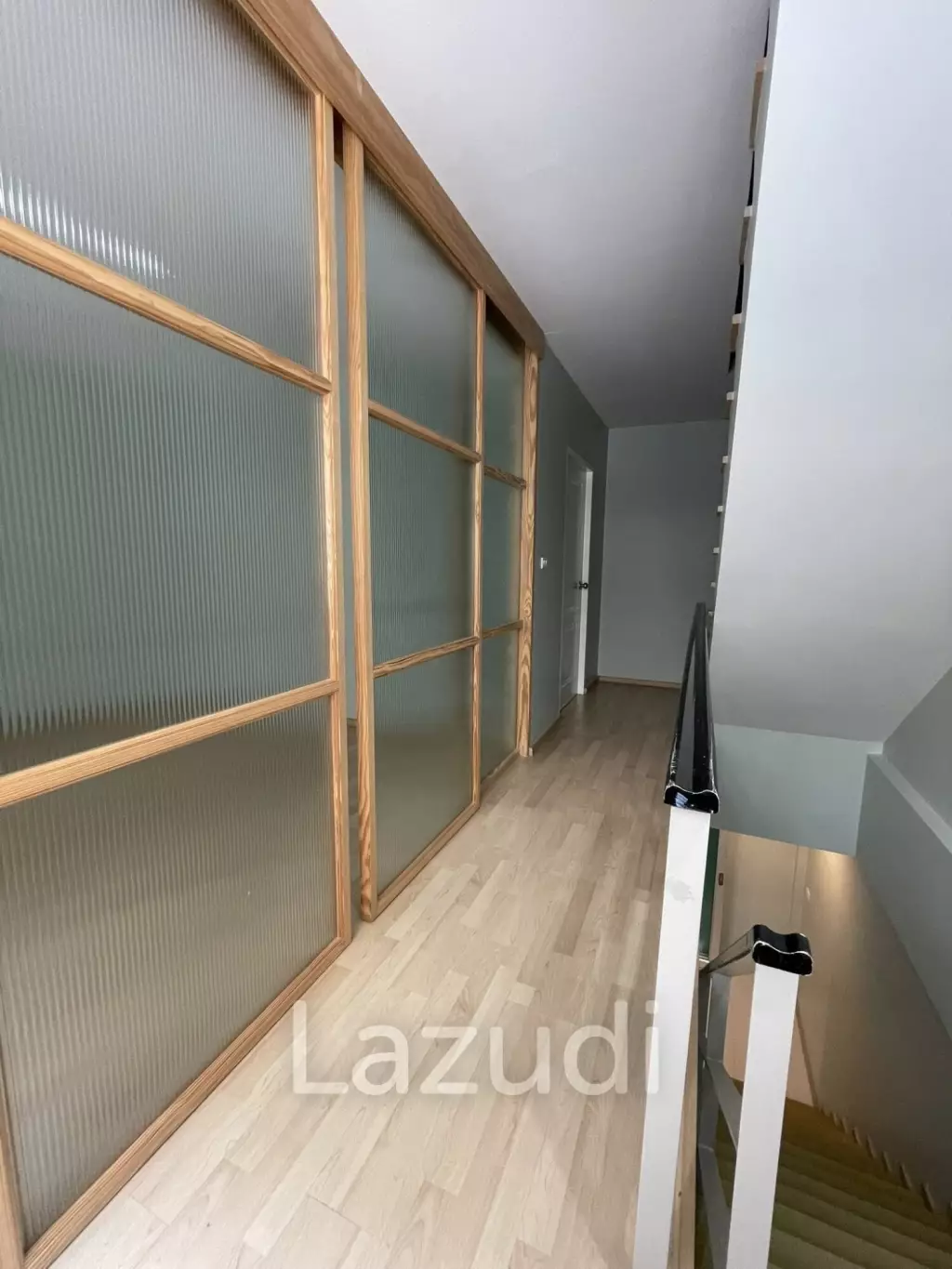 2 Bed 3 Bath 200 SQ.M Noble Cube Pattanakarn