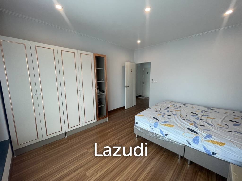 2 Storey 3 Bedrooms House for Rent at Supalai Park Ville