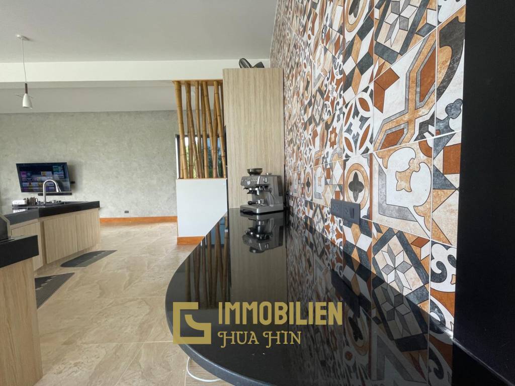 Brandneu / offener Grundriss / 10 x 4 Meter Pool