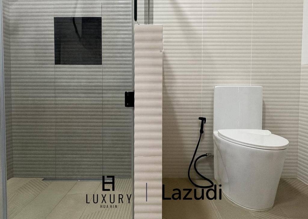 Совершенно новый / открытая планировка / бассейн 10 х 4 метра