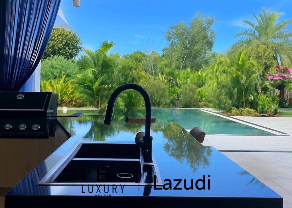 Совершенно новый / открытая планировка / бассейн 10 х 4 метра