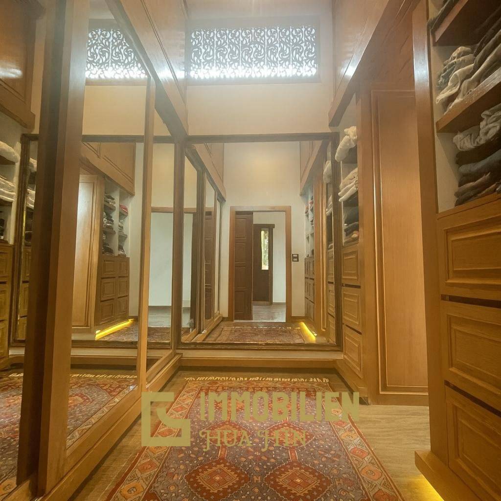 Tropisch Luxuriös / 1.270 qm Grundstück / 265 qm Wohnfläche