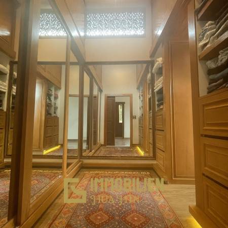 Tropisch Luxuriös / 1.270 qm Grundstück / 265 qm Wohnfläche