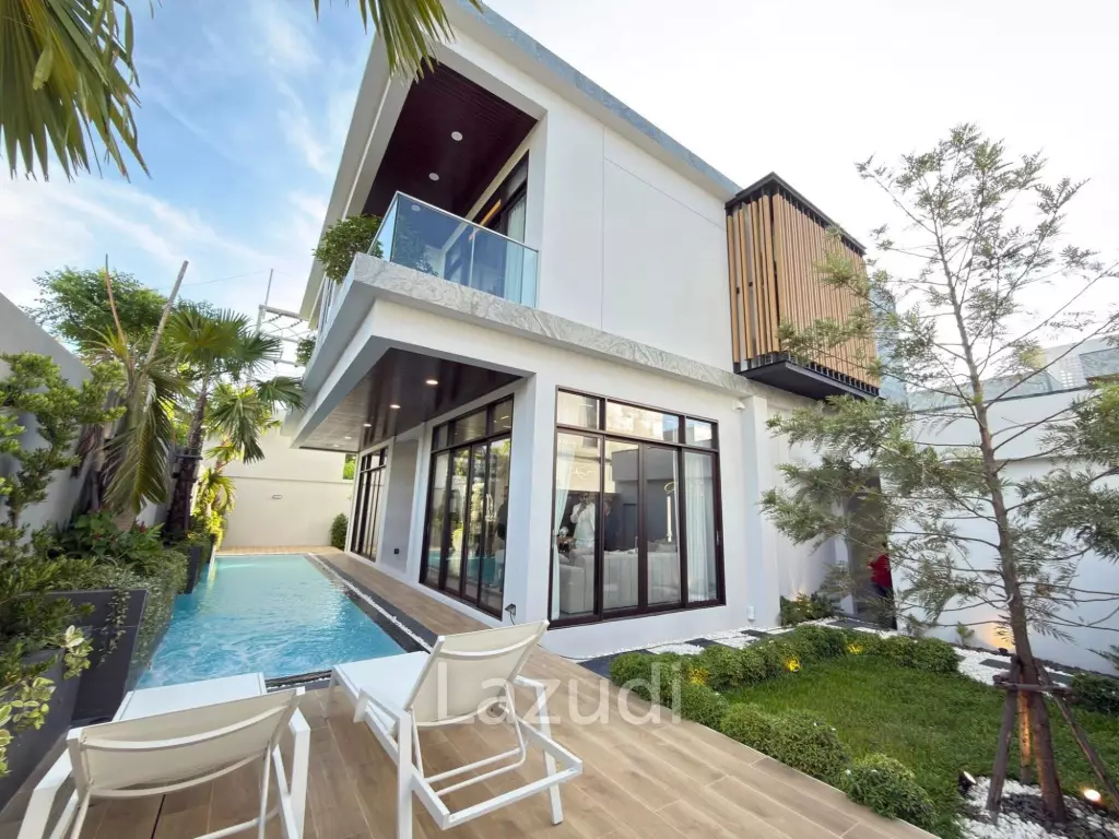 4 Bedrooms 5 Bathrooms 485 SQ.M. Tree Villa