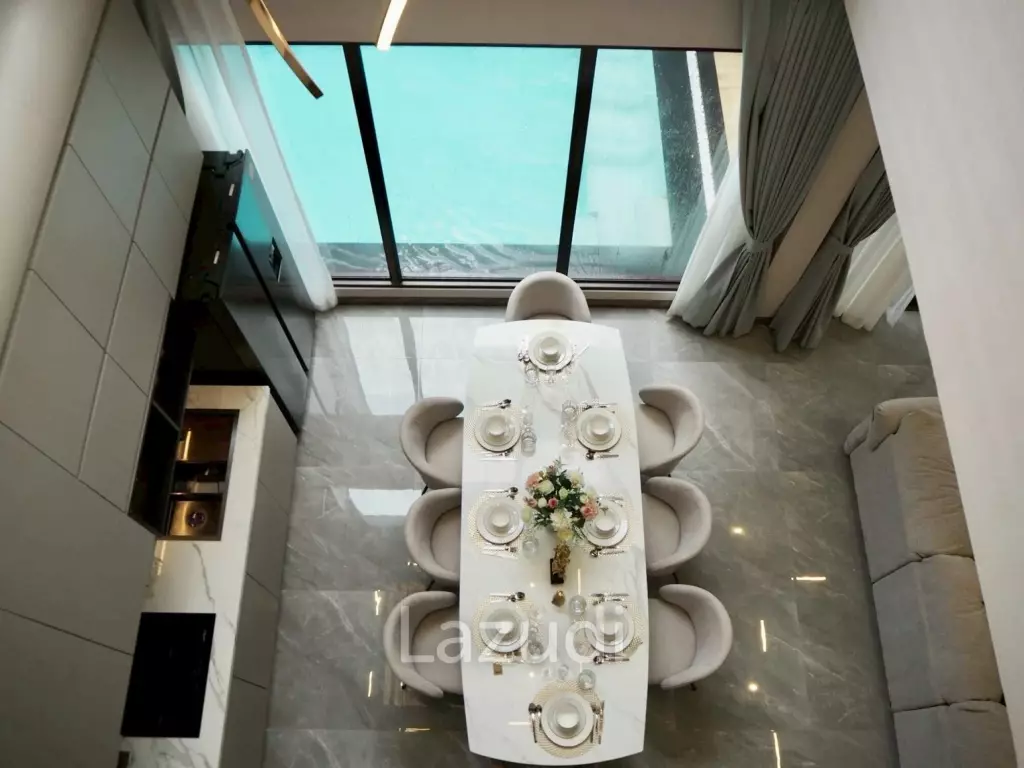 4 Bedrooms 5 Bathrooms 405 SQ.M. Tree Villa