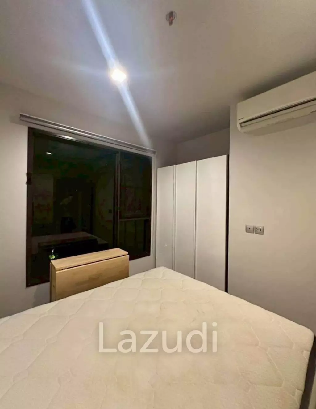 1 Bed 1 Bath 33 SQ.M LIFE Asoke - Rama 9