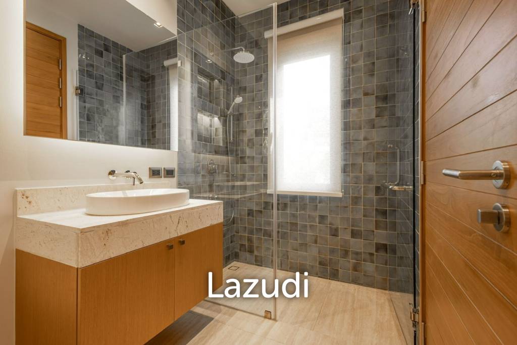 Modern Luxury 3-Bedroom Pool Villa For Sale In Thalang