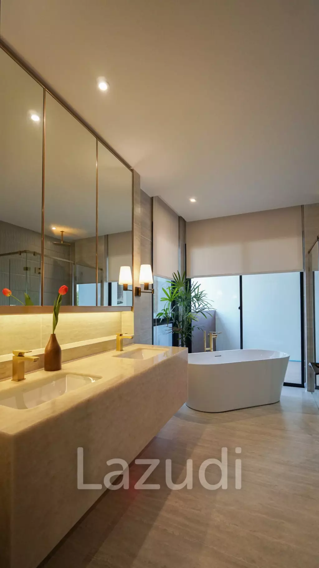 4 Beds 6 Baths 344 SQ.M BuGaan Krungthep Kreetha