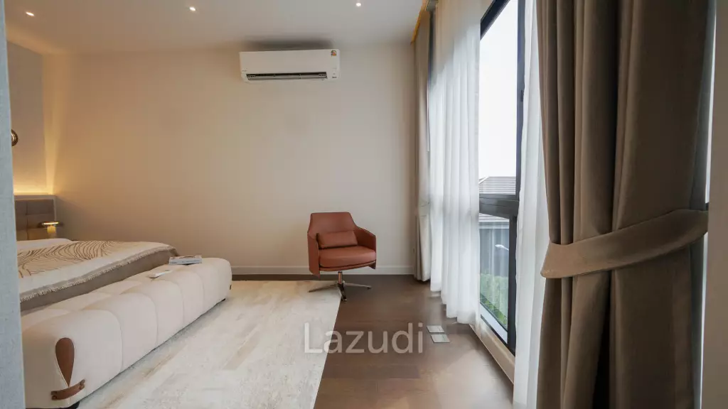 4 Beds 6 Baths 344 SQ.M BuGaan Krungthep Kreetha