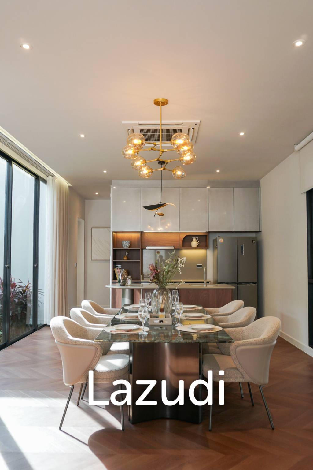 4 Beds 6 Baths 344 SQ.M BuGaan Krungthep Kreetha