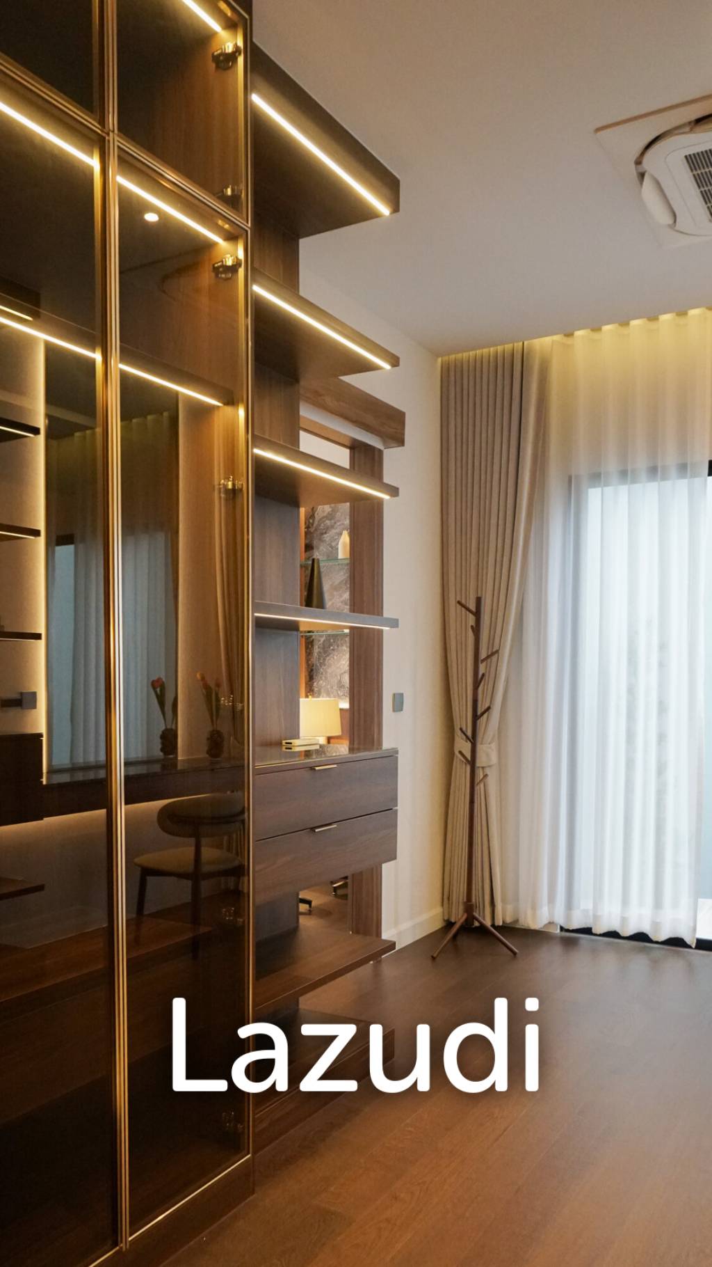 4 Beds 6 Baths 344 SQ.M BuGaan Krungthep Kreetha