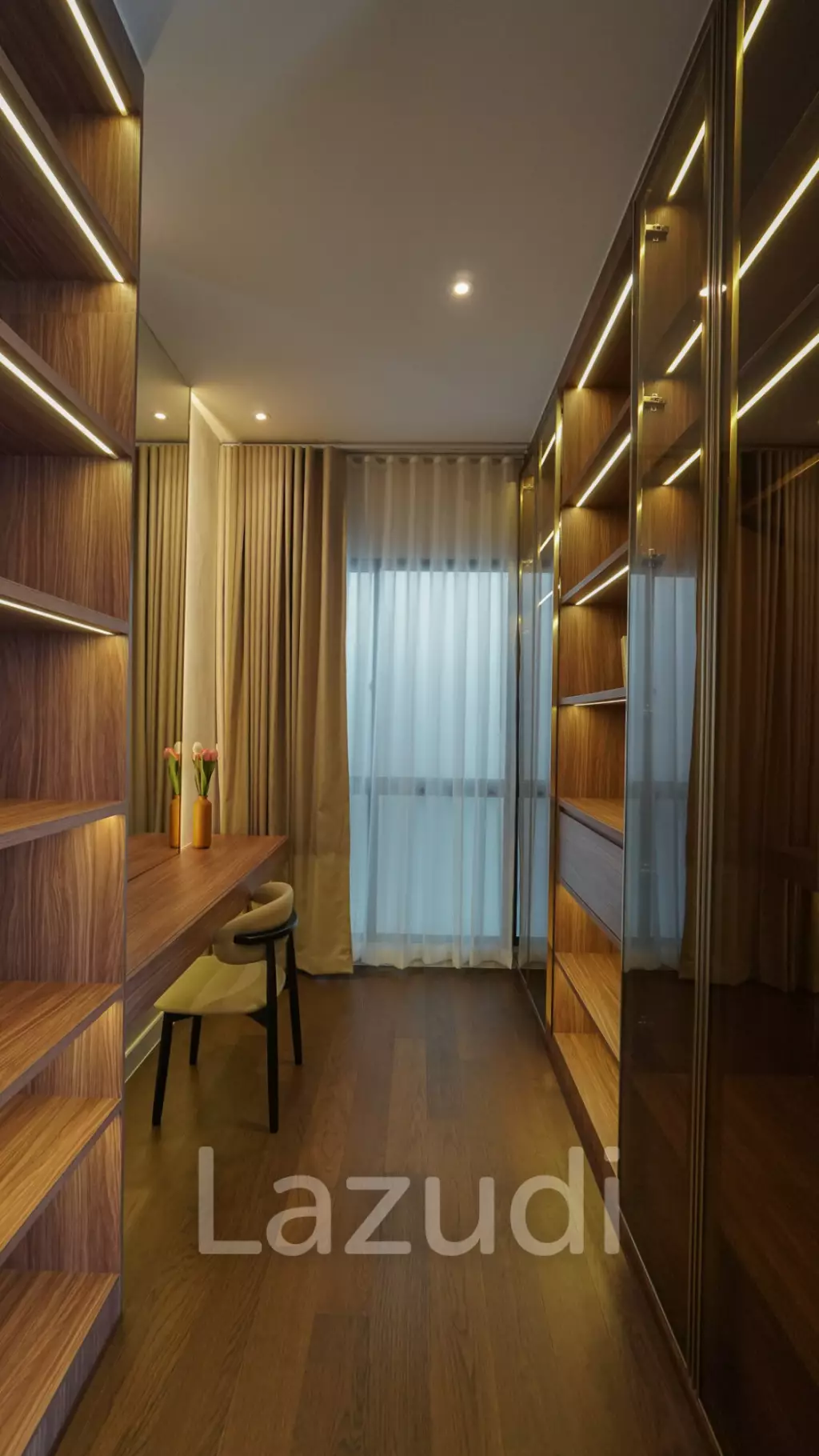 4 Beds 6 Baths 344 SQ.M BuGaan Krungthep Kreetha