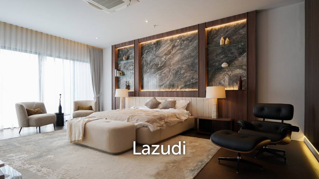 4 Beds 6 Baths 344 SQ.M BuGaan Krungthep Kreetha