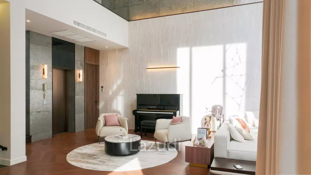 4 Beds 6 Baths 344 SQ.M BuGaan Krungthep Kreetha