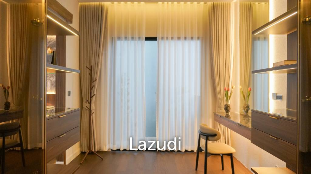 4 Beds 6 Baths 344 SQ.M BuGaan Krungthep Kreetha