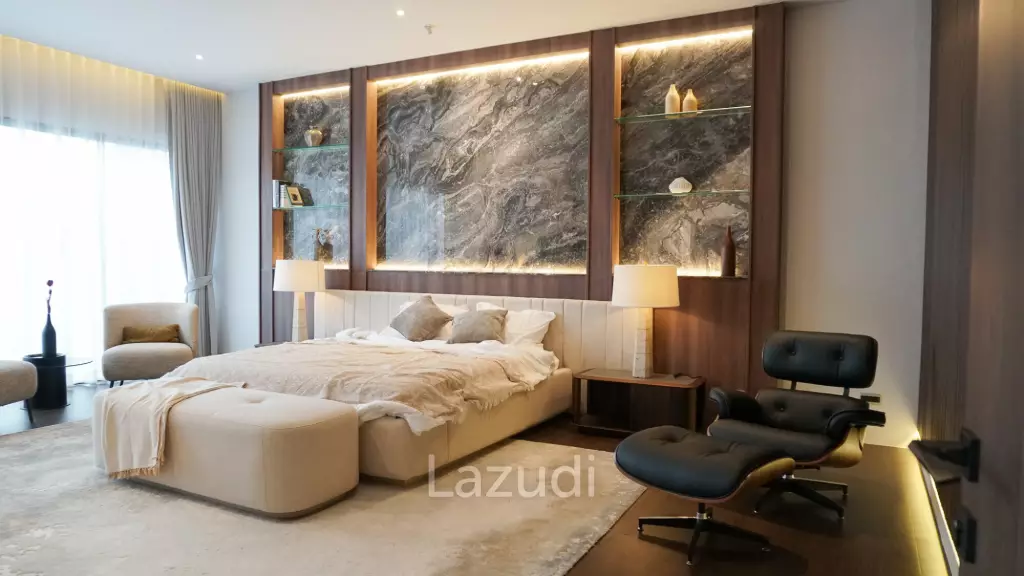 4 Beds 6 Baths 344 SQ.M BuGaan Krungthep Kreetha