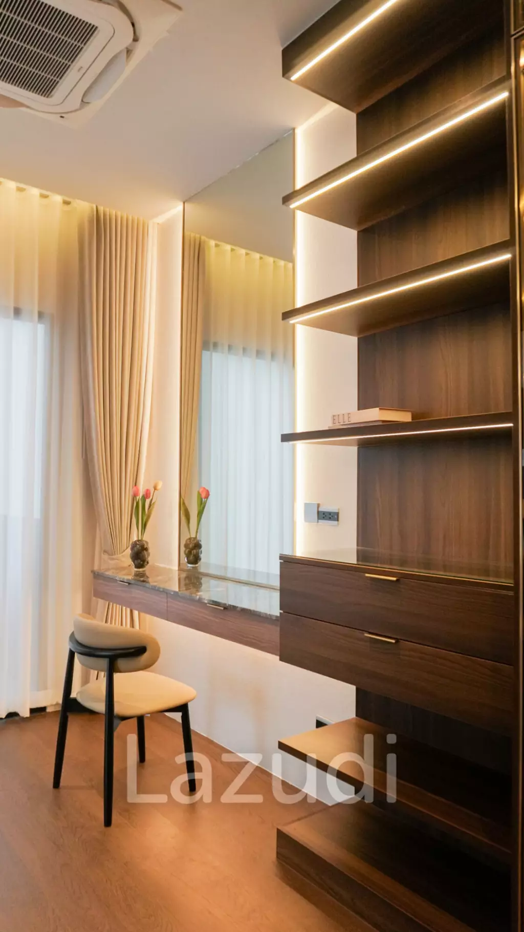 4 Beds 6 Baths 344 SQ.M BuGaan Krungthep Kreetha