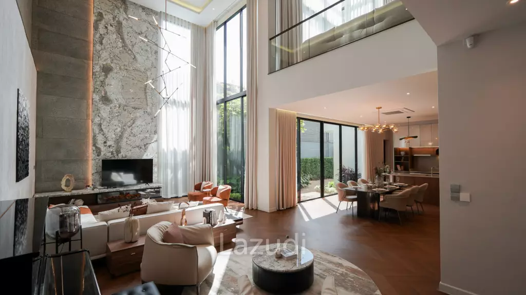 4 Beds 6 Baths 344 SQ.M BuGaan Krungthep Kreetha
