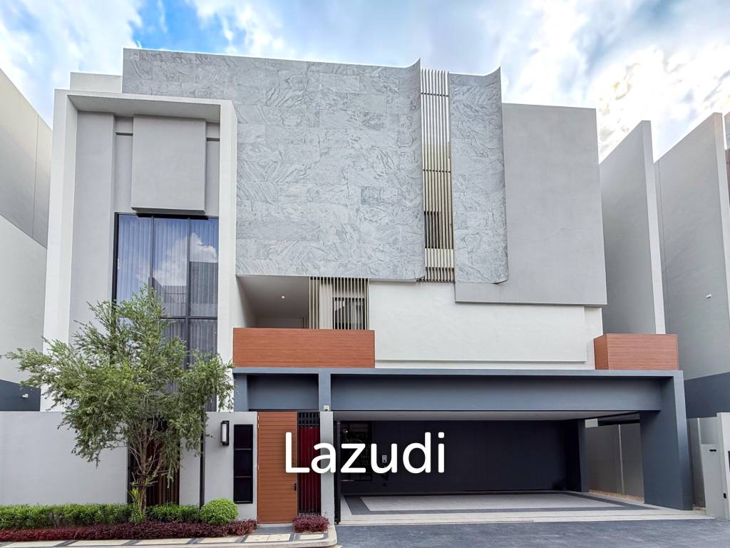 4 Beds 6 Baths 344 SQ.M BuGaan Krungthep Kreetha