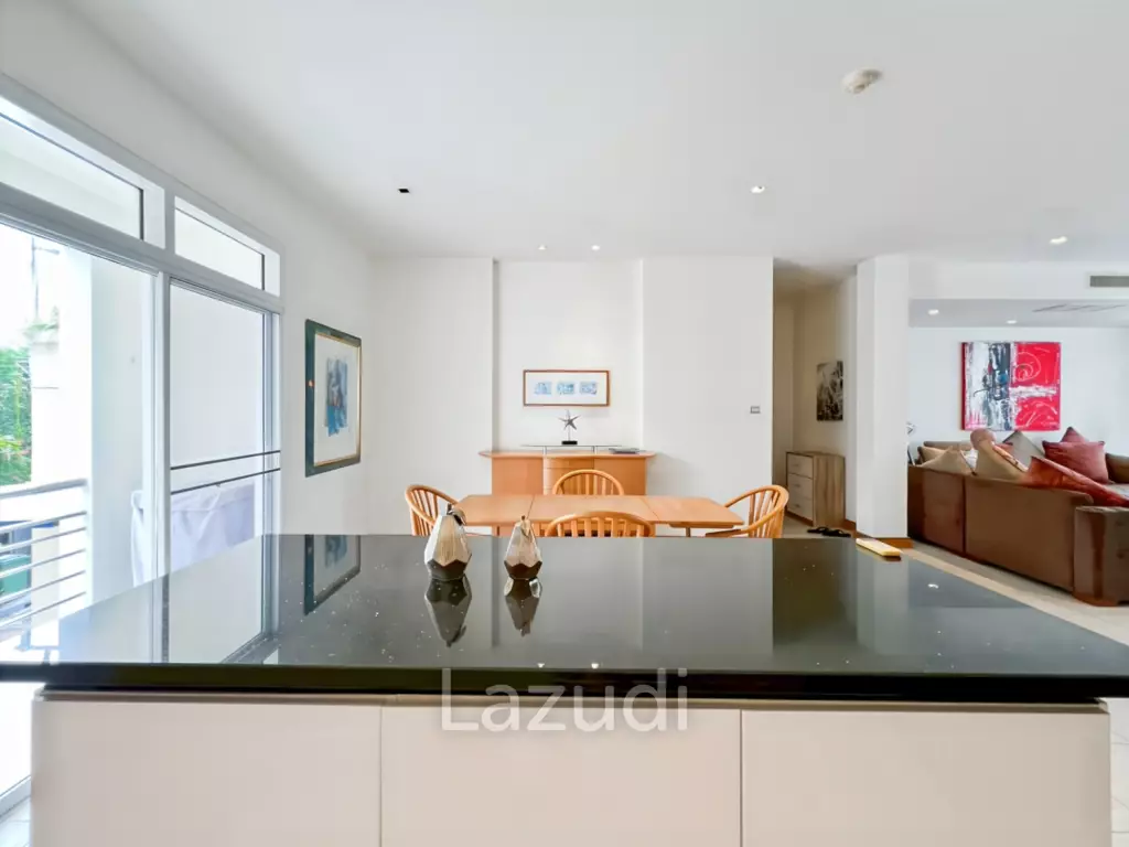 Spacious 2 Bedroom Freehold Condo in Cha-Am Blue Lagoon