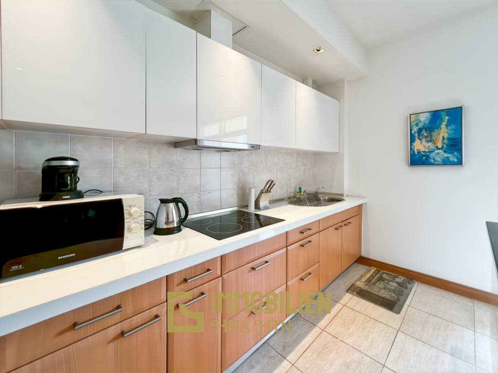 150 qm Wohnfläche / modernes Design / große Poolanlage