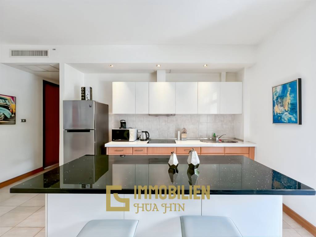 150 qm Wohnfläche / modernes Design / große Poolanlage