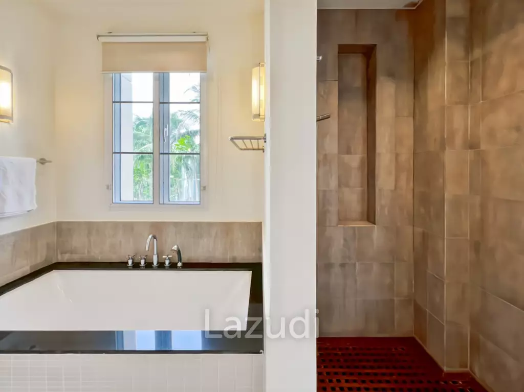 Spacious 2 Bedroom Freehold Condo in Cha-Am Blue Lagoon