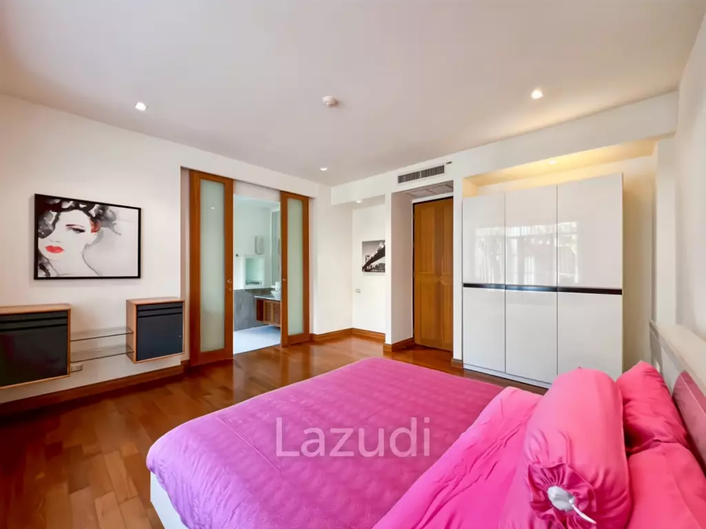 Spacious 2 Bedroom Freehold Condo in Cha-Am Blue Lagoon