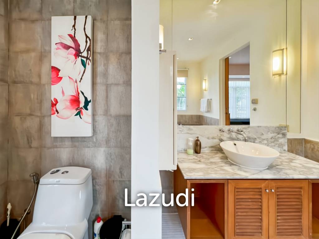 Spacious 2 Bedroom Freehold Condo in Cha-Am Blue Lagoon