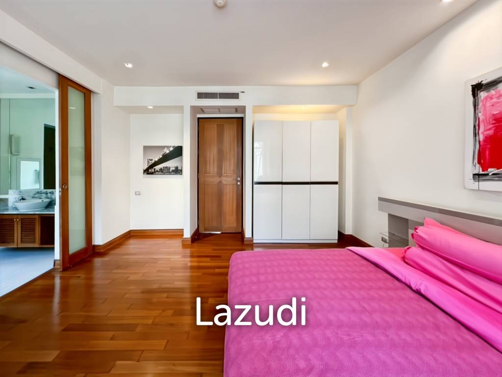Spacious 2 Bedroom Freehold Condo in Cha-Am Blue Lagoon