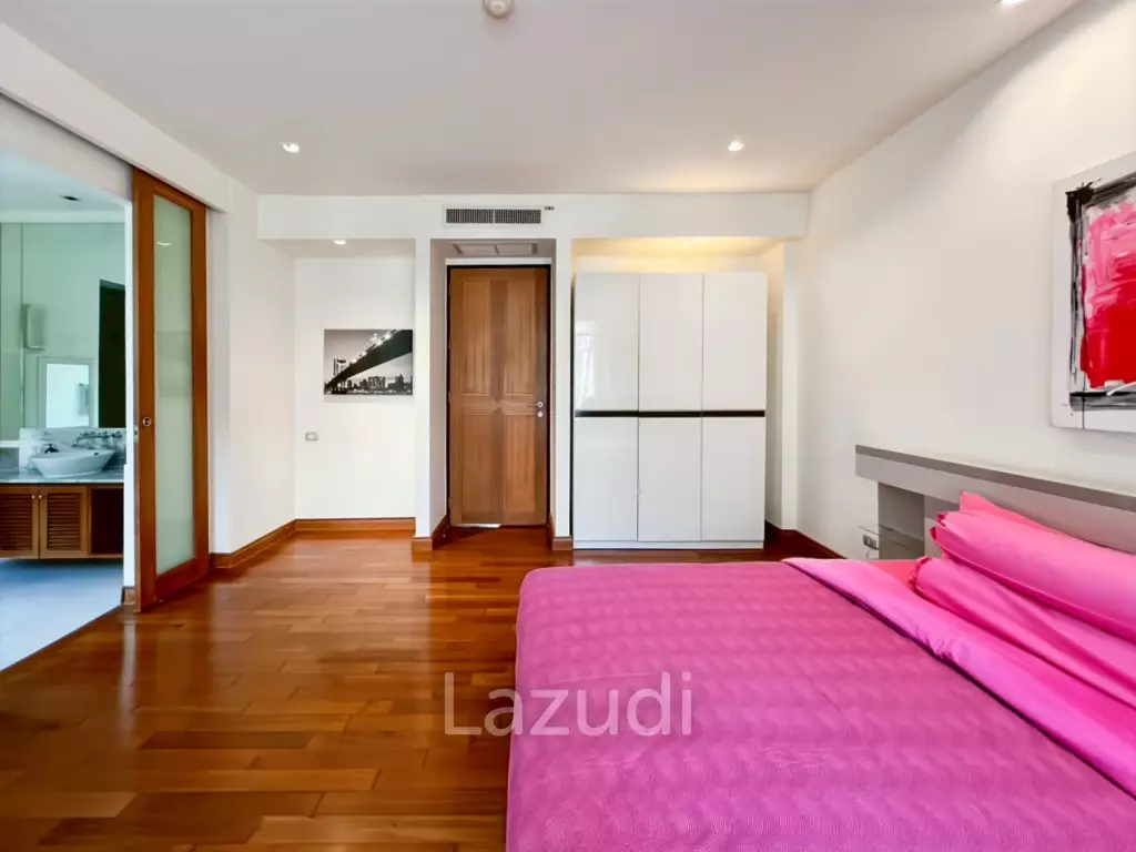 Spacious 2 Bedroom Freehold Condo in Cha-Am Blue Lagoon