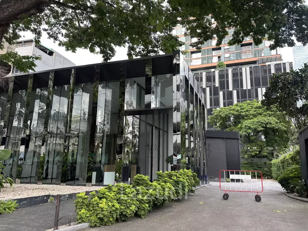 Retail Space in Modern Tait 12 Development