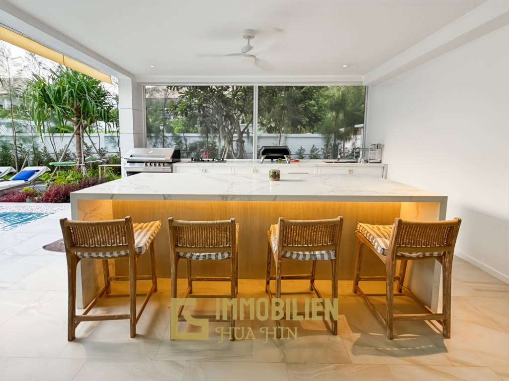 Brandneu / 4 Schlafzimmer / 10 m x 5 m Pool