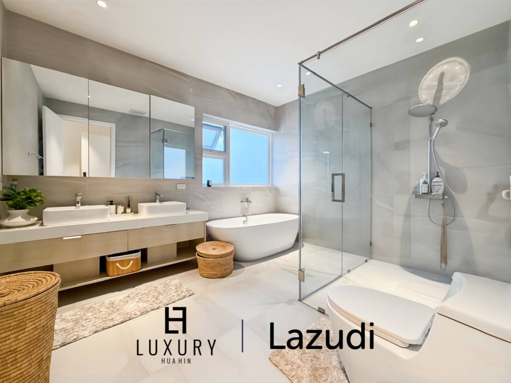 Stunning Luxury 2-Storey Pool Villa - Ultimate Modern Living