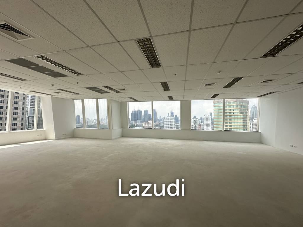 Spacious Office Space in Interchange 21 Bangkok